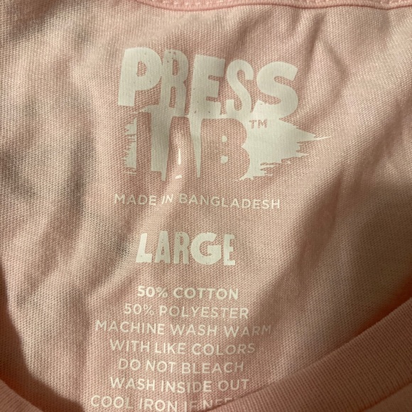 NWOT Valentine’s Day Shirt - Picture 2 of 2